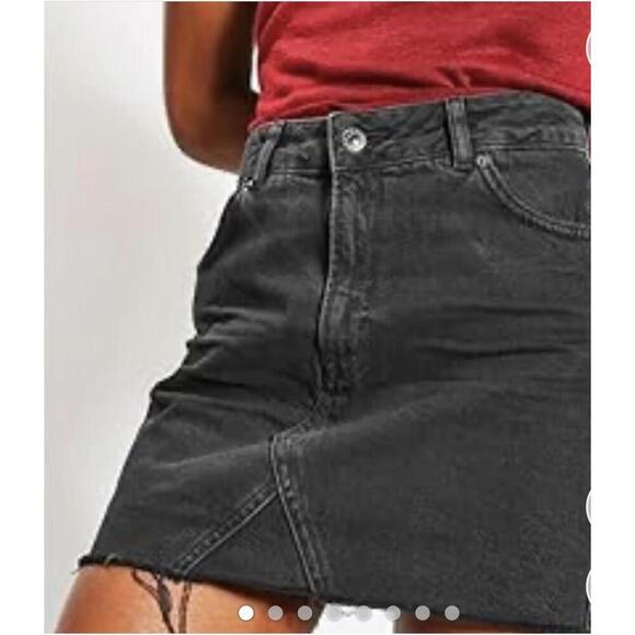 American Eagle AE 4 Pocket Mini Black Denim Frayed Hem Design Mini Skirt US 4 - Picture 2 of 9